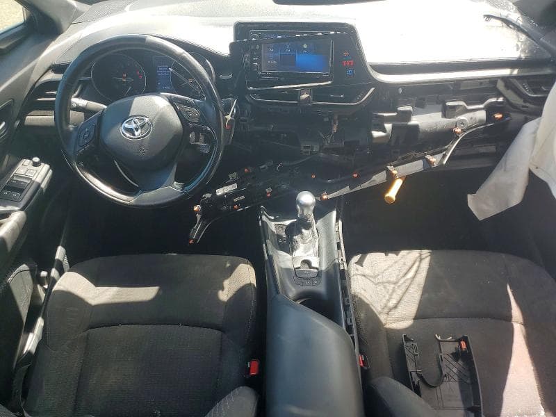2018 TOYOTA C-HR XLE PREMIUM 8