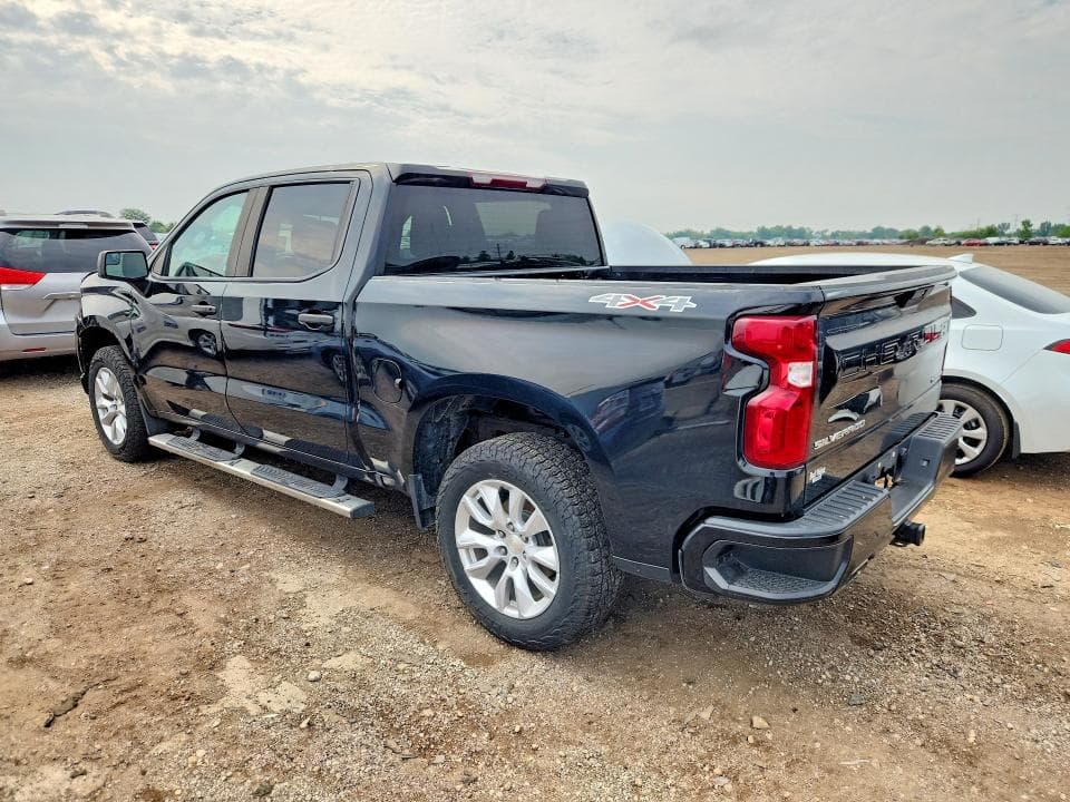 2021 CHEVROLET SILVERADO K1500 CUSTOM 2