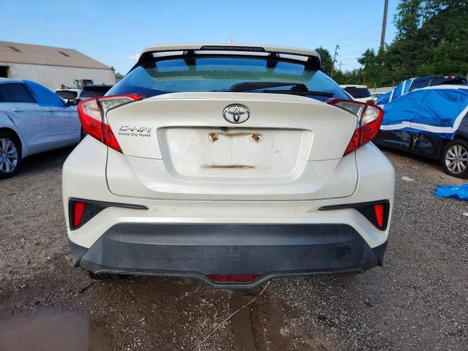 2018 TOYOTA C-HR XLE PREMIUM 6