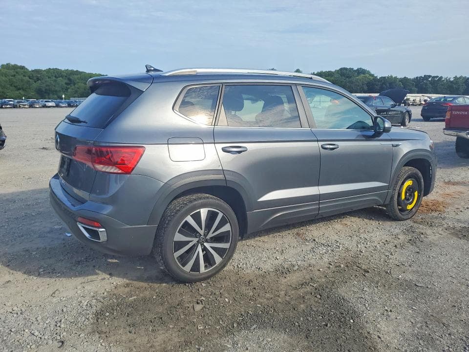 2022 VOLKSWAGEN TAOS SE IQ DRIVE 3