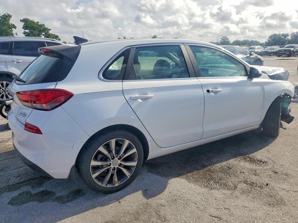 2019 HYUNDAI ELANTRA GT BASE 3