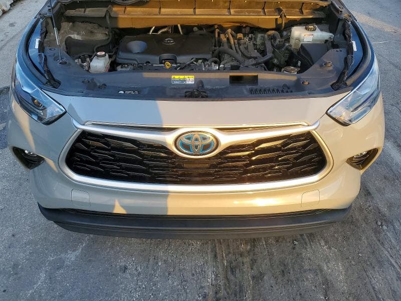2022 TOYOTA HIGHLANDER HYBRID BRONZE EDITION 12