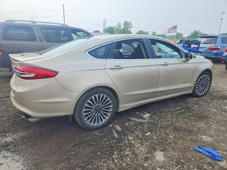 2018 FORD FUSION TITANIUM/PLATINUM HEV 3