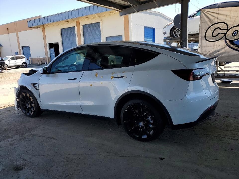 2022 TESLA MODEL  Y 2