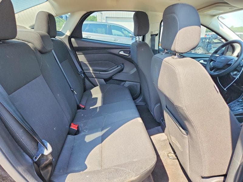2018 FORD FOCUS SE 10