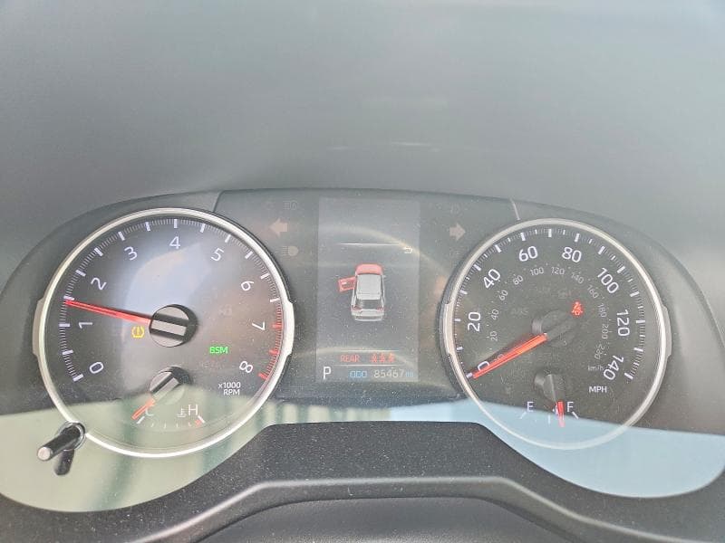 2019 TOYOTA RAV4 XLE PREMIUM 9