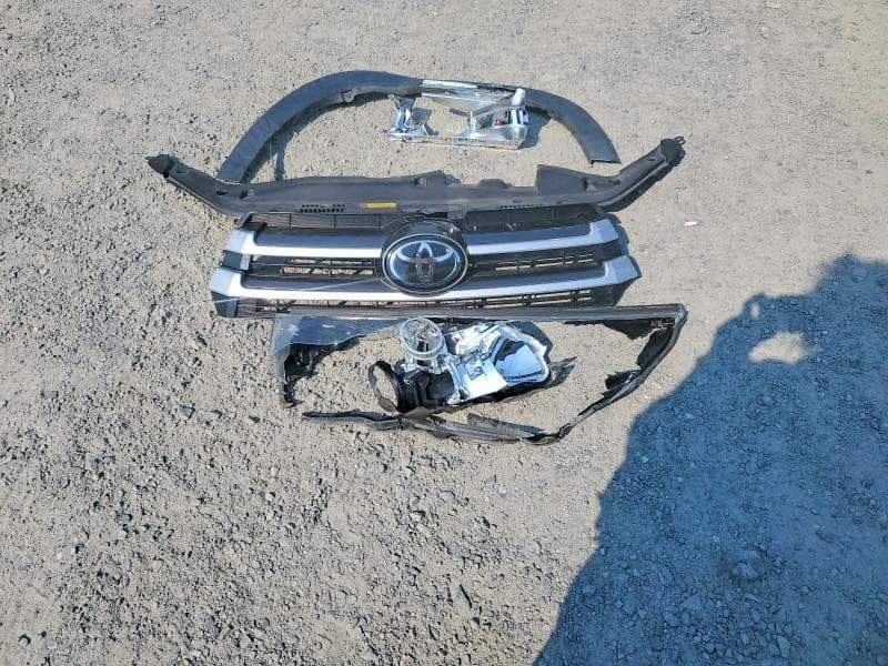 2019 TOYOTA HIGHLANDER XLE 13