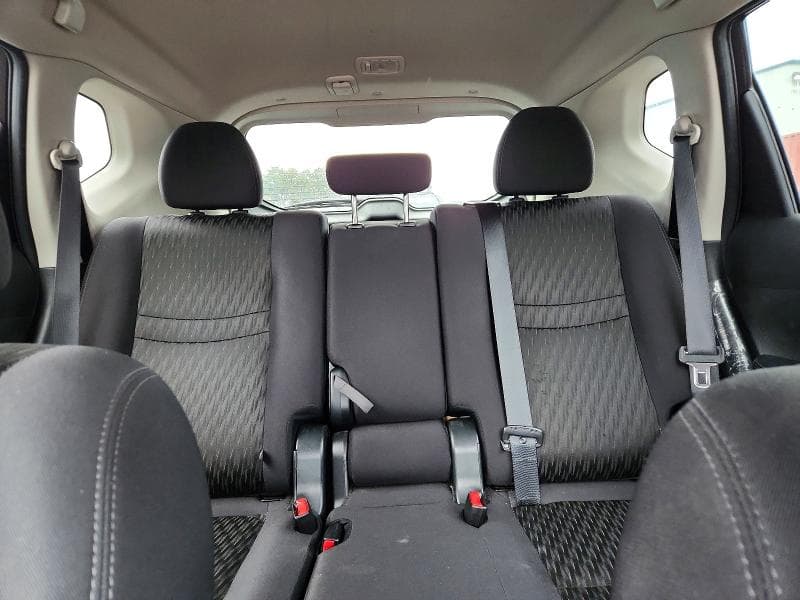 2019 NISSAN ROGUE S 10