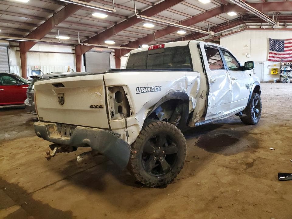 2019 RAM 1500 CLASSIC SLT 3