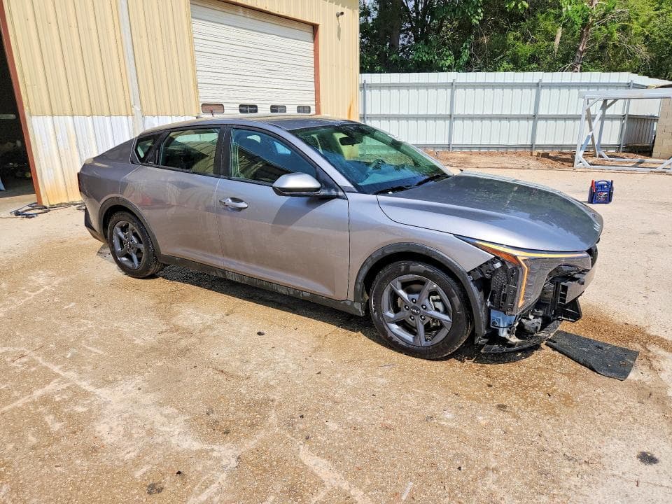 2025 KIA K4 LXS 4