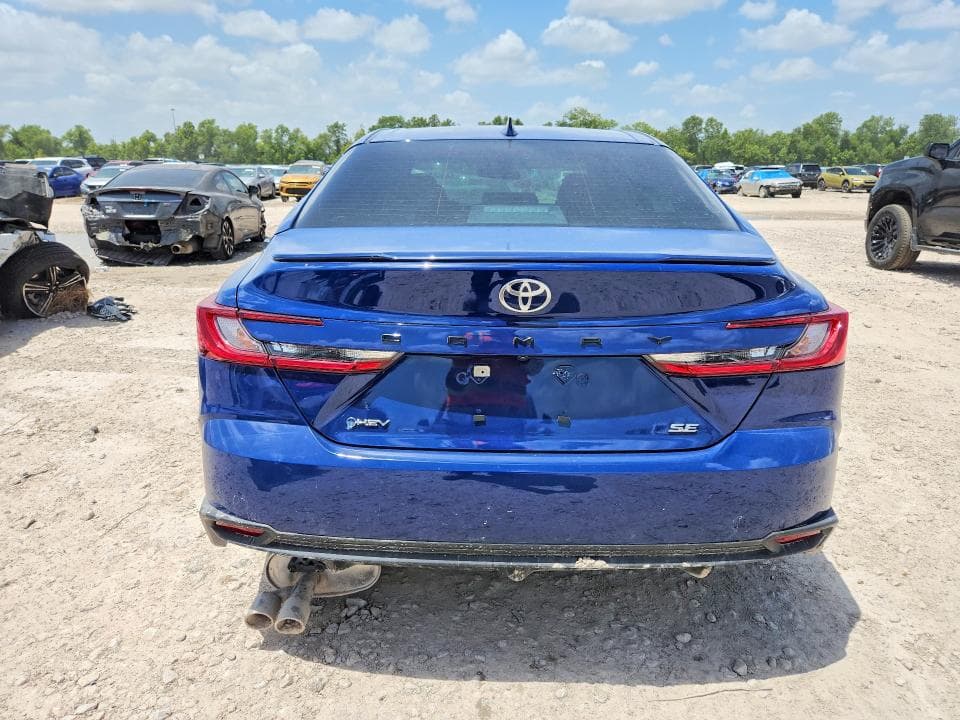 2026 TOYOTA CAMRY SE 6