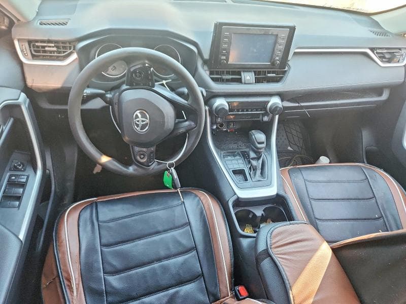 2019 TOYOTA RAV4 LE 8