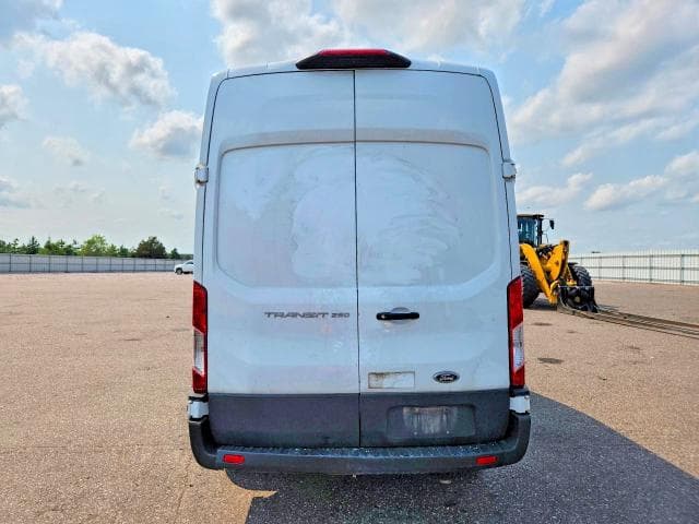 2022 FORD TRANSIT T-250 6
