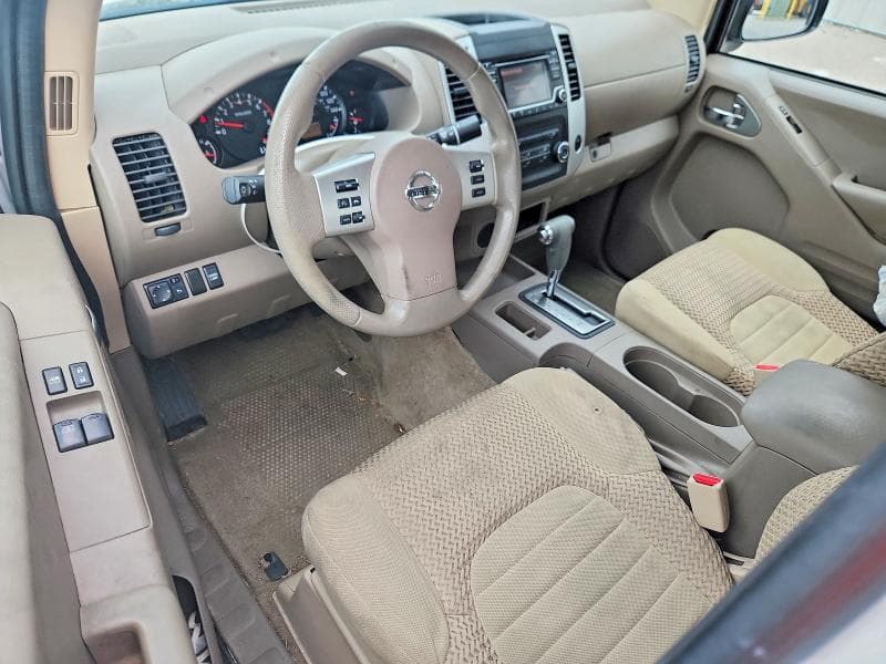 2017 NISSAN FRONTIER SV 8