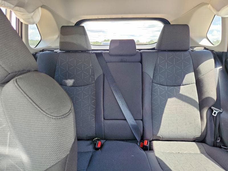 2021 TOYOTA RAV4 XLE 10