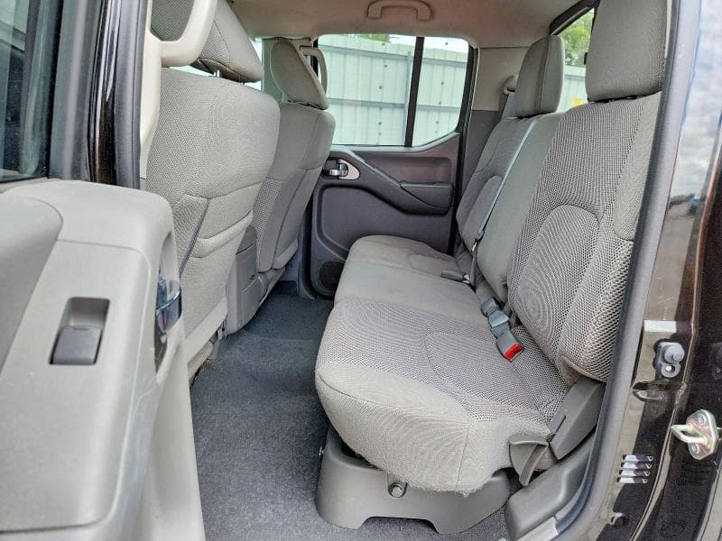2019 NISSAN FRONTIER SV 10