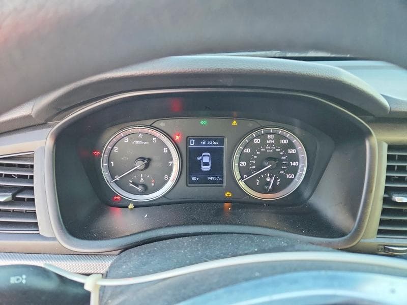 2019 HYUNDAI SONATA SE 9