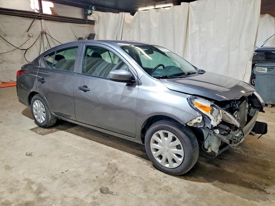 2018 NISSAN VERSA S 4