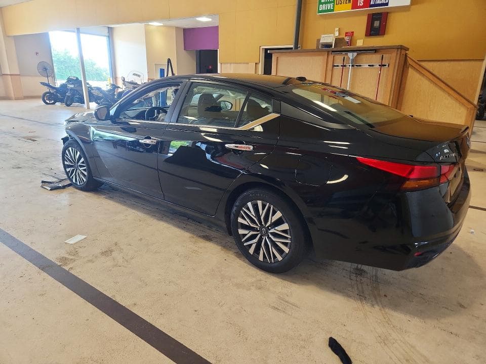 2025 NISSAN ALTIMA SV 2