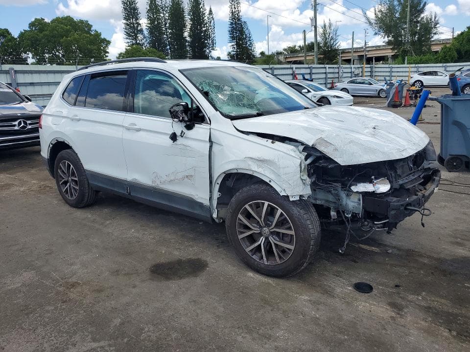 2020 VOLKSWAGEN TIGUAN SE 4