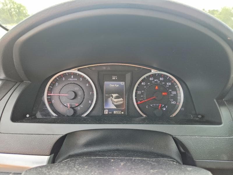 2017 TOYOTA CAMRY SE 9
