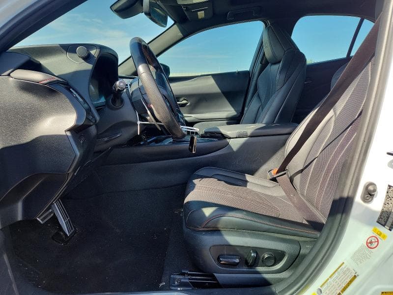 2019 LEXUS UX 200 7