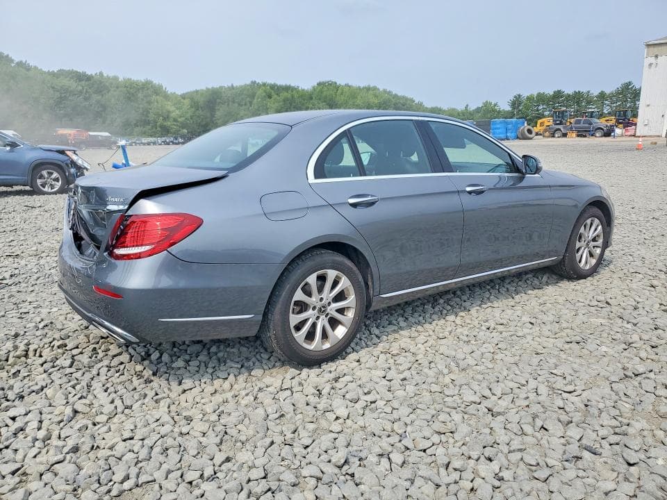 2019 MERCEDES-BENZ E 300 4MATIC 3