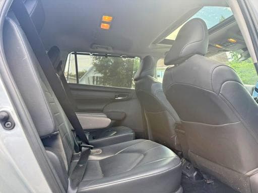 2020 TOYOTA HIGHLANDER XLE 9