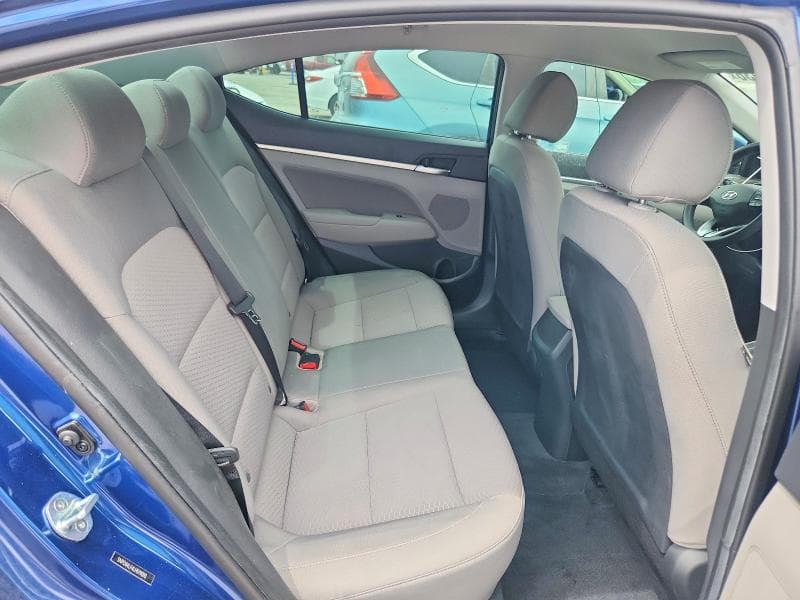 2020 HYUNDAI ELANTRA SEL 10