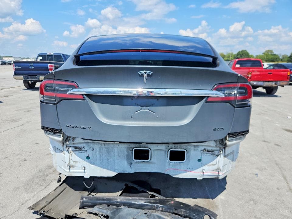2017 TESLA MODEL X 6