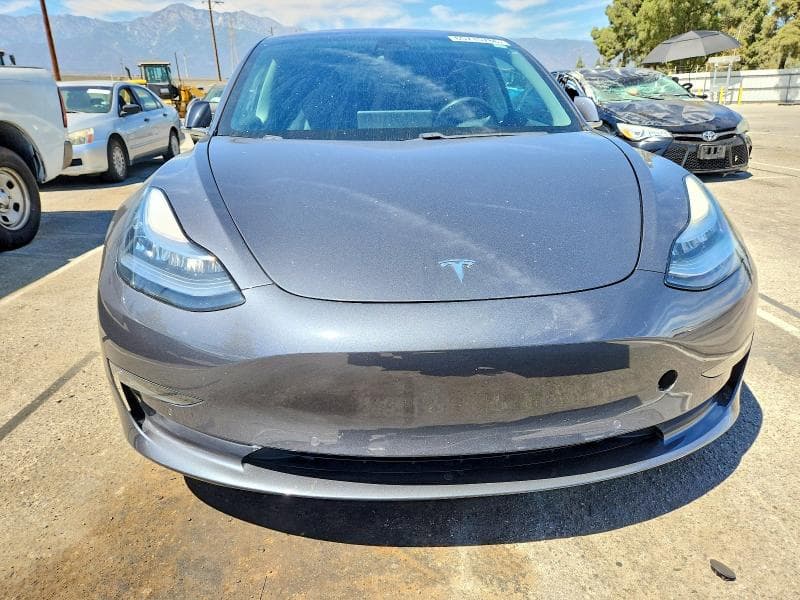 2018 TESLA MODEL 3 11