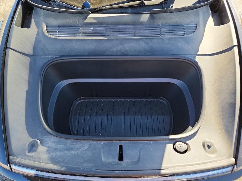 2026 TESLA MODEL Y 12