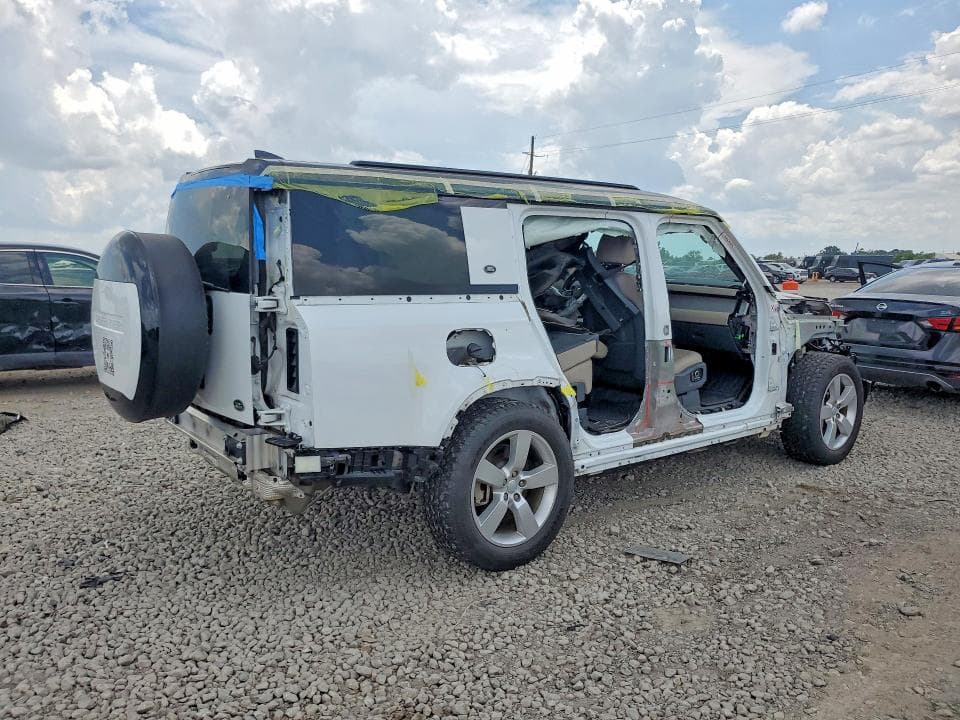 2023 LAND ROVER DEFENDER 130 SE 3