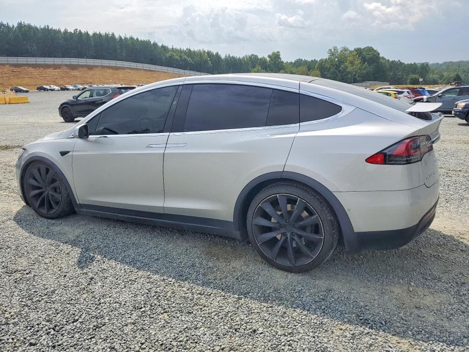2017 TESLA MODEL X 2