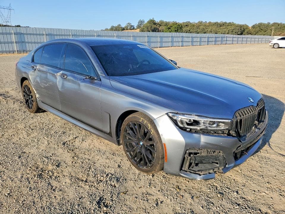 2022 BMW 750 XI 4