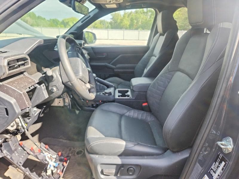 2025 TOYOTA 4RUNNER SR5 7