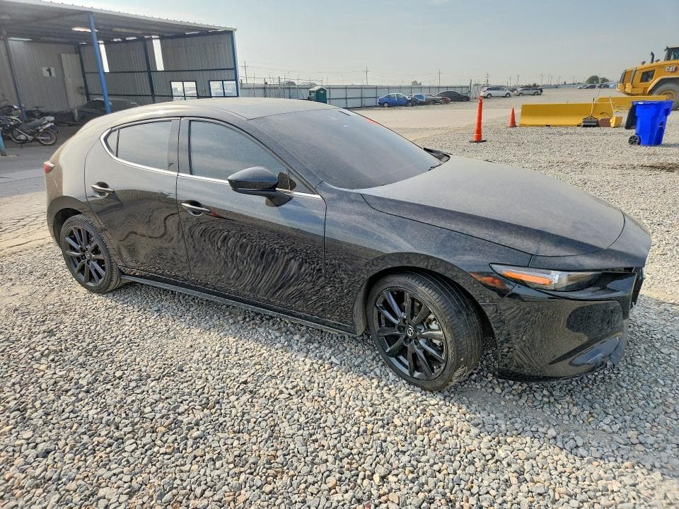 2022 MAZDA 3 PREMIUM 4