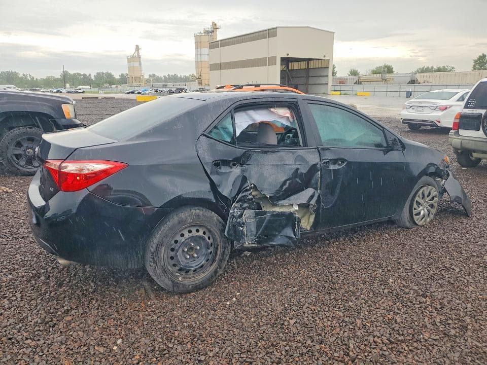 2019 TOYOTA COROLLA LE 3