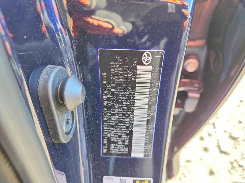 2025 TOYOTA COROLLA SE 12