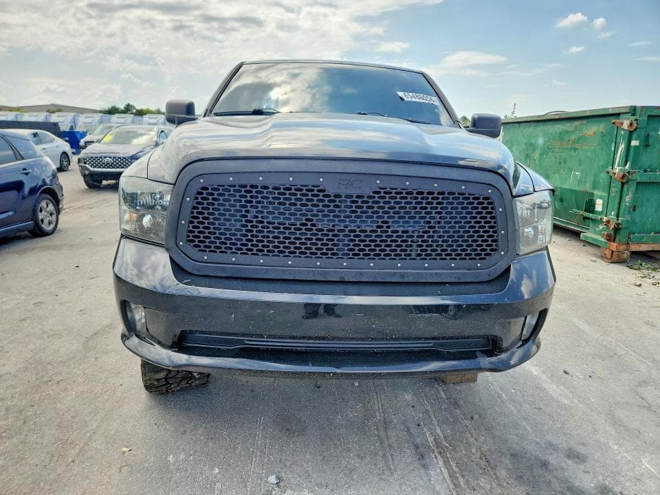 2019 RAM 1500 CLASSIC TRADESMAN 5