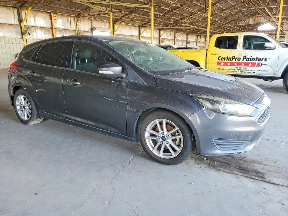 2017 FORD FOCUS SE 4