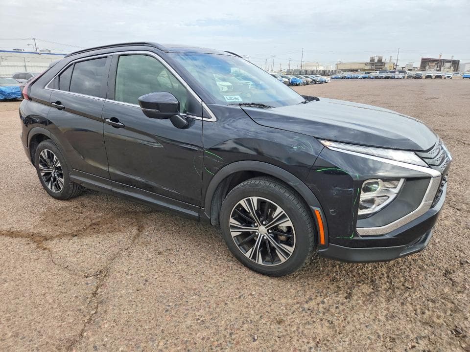 2022 MITSUBISHI ECLIPSE CROSS SE 4