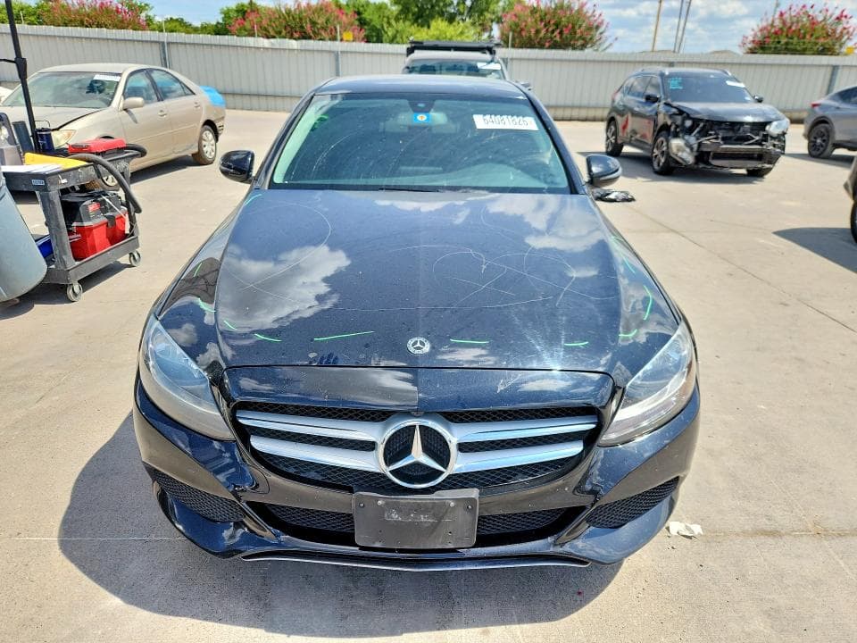 2017 MERCEDES-BENZ C 300 5