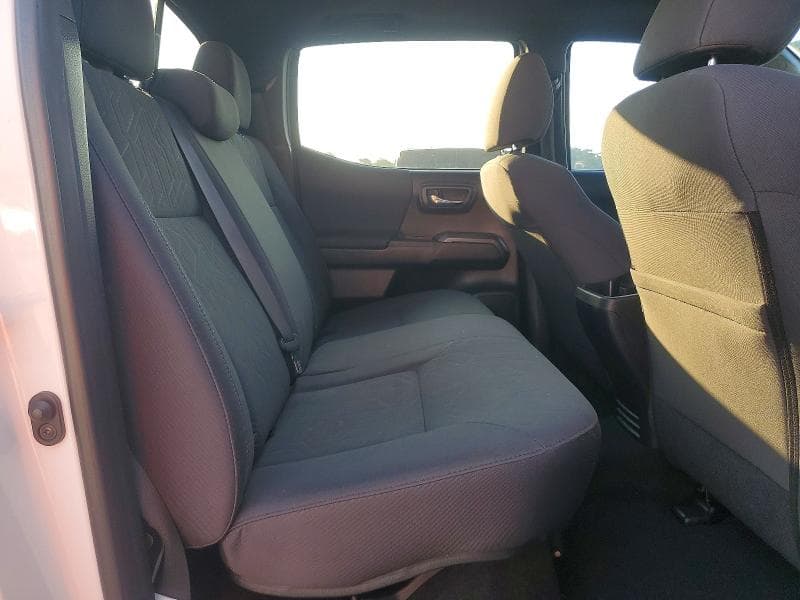 2017 TOYOTA TACOMA TRD SPORT 10