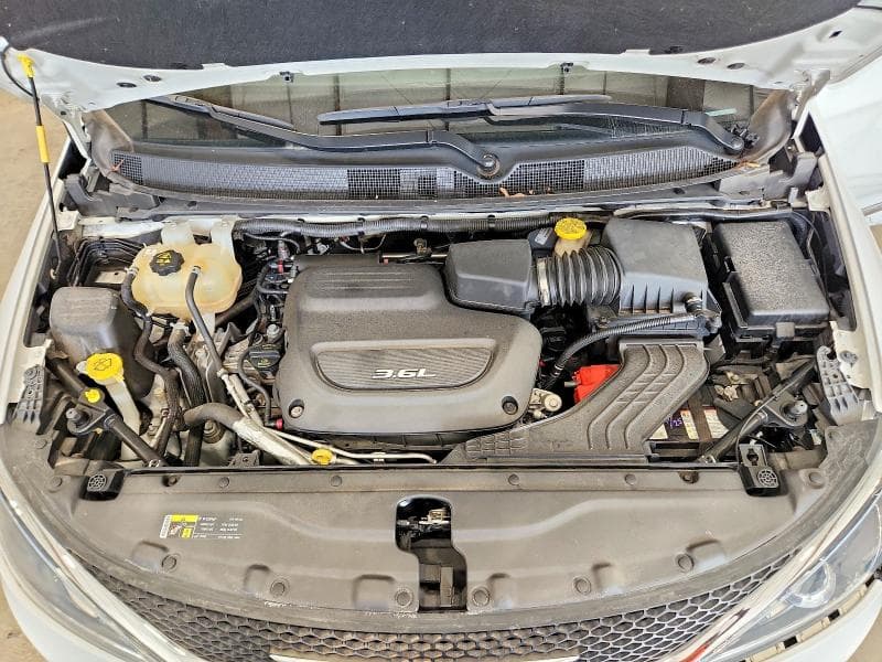 2017 CHRYSLER PACIFICA TOURING L PLUS 12