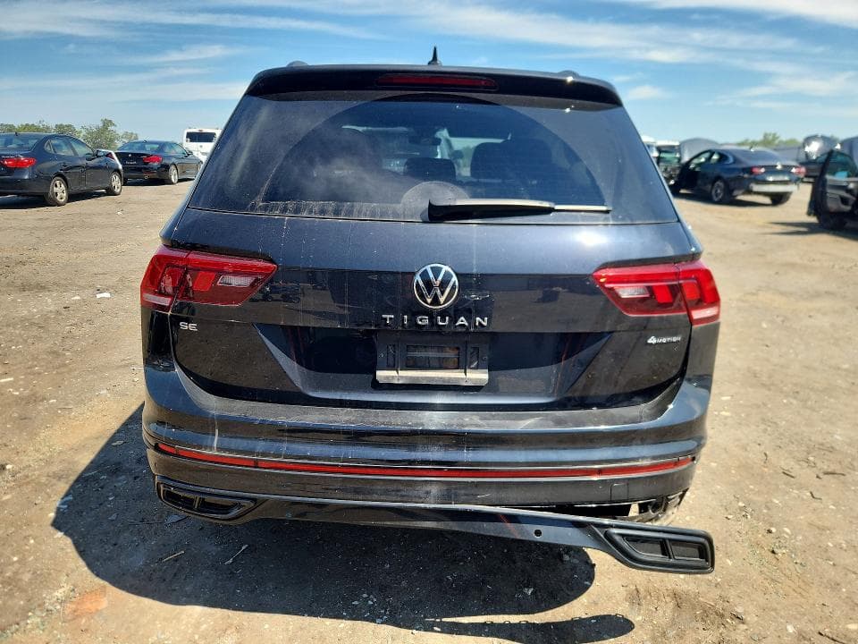 2024 VOLKSWAGEN TIGUAN SE R-LINE BLACK 6