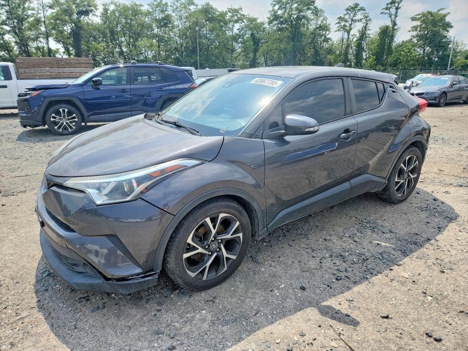 2019 TOYOTA C-HR XLE - 1