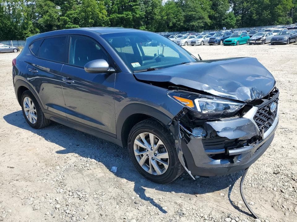 2021 HYUNDAI TUCSON SE 4