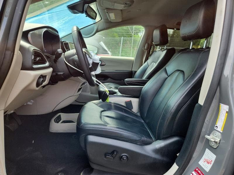 2023 CHRYSLER PACIFICA TOURING L 7