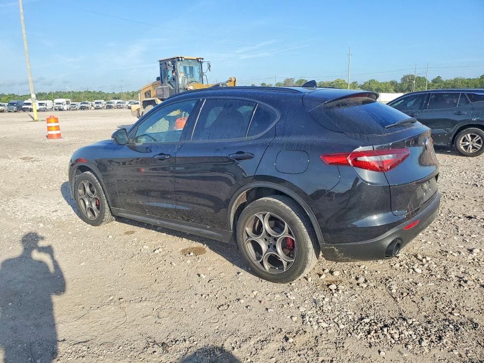 2023 ALFA ROMEO STELVIO SPRINT 2